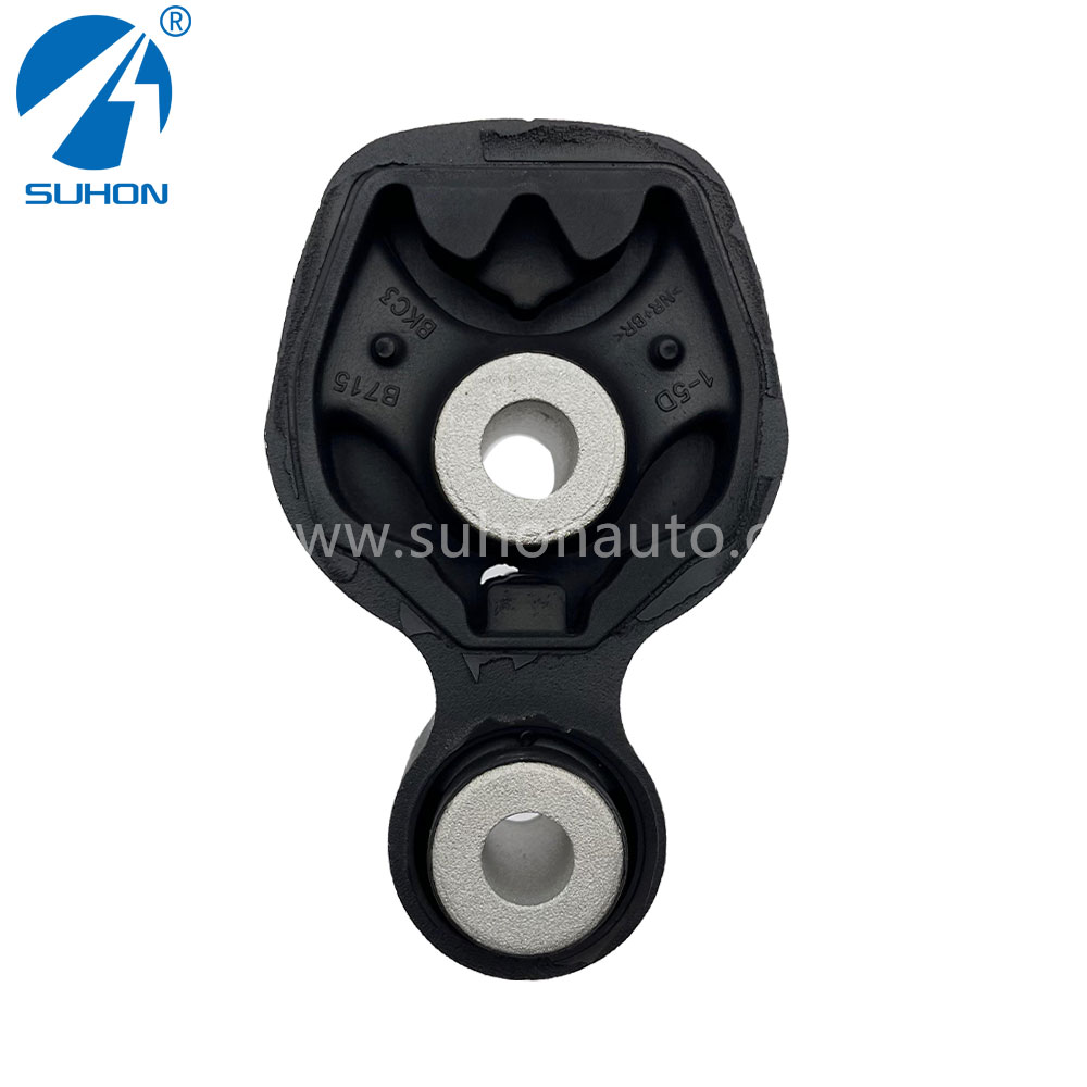 B715-39-040A Оптовые подходящие автозапчасти Кронштейн крепления двигателя